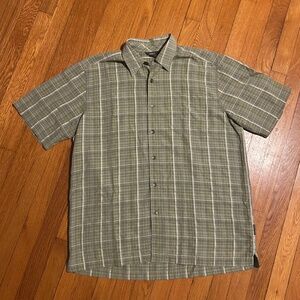 Royal Robbins Green Short Sleeve Button-Up Men’s L
